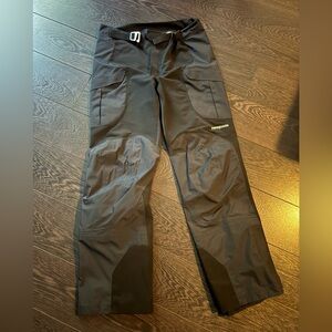 Patagonia Men's snow pants 32